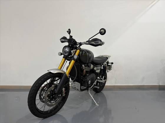 TRIUMPH BONNEVILLE SCRAMBLER 1200 XE TRIUMPH BONNEVILLE SCRAMBLER 1200 XE
